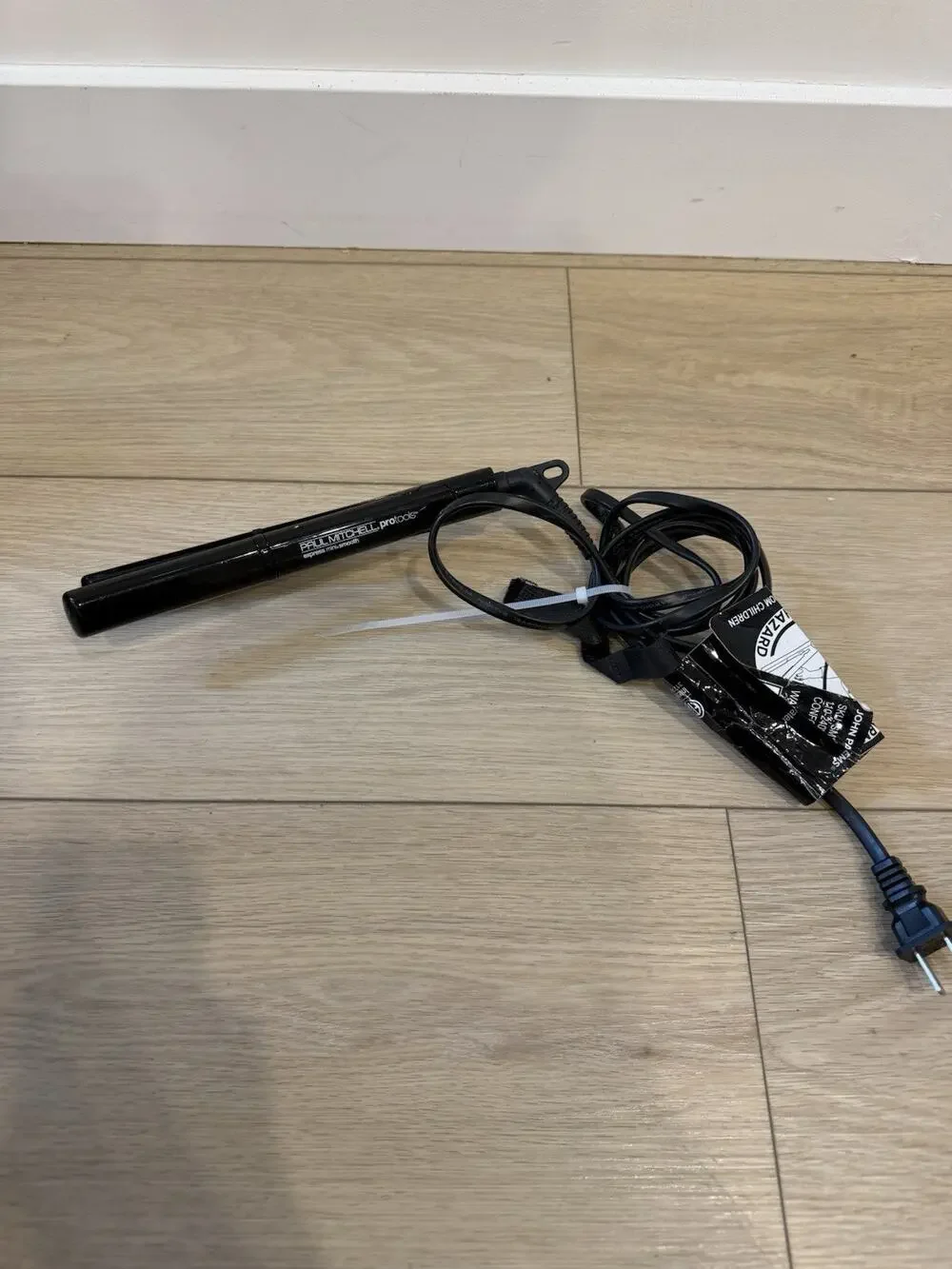 Paul Mitchell Pro Tools Express Mini Smooth Flat Iron